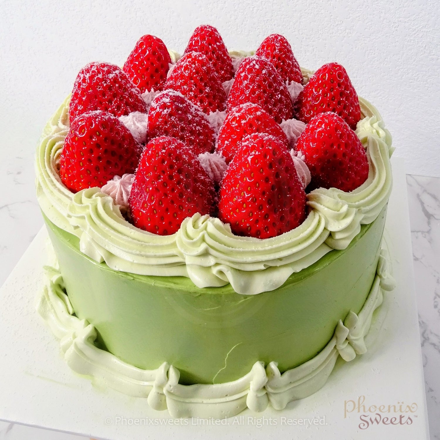 Butter Cream Cake - Uji Matcha Strawberry Cake